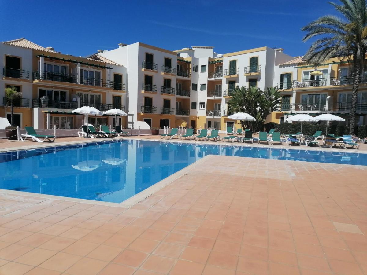 דירות טאווירה Apartamento 405 Em Urbanizacao Com Piscinas מראה חיצוני תמונה